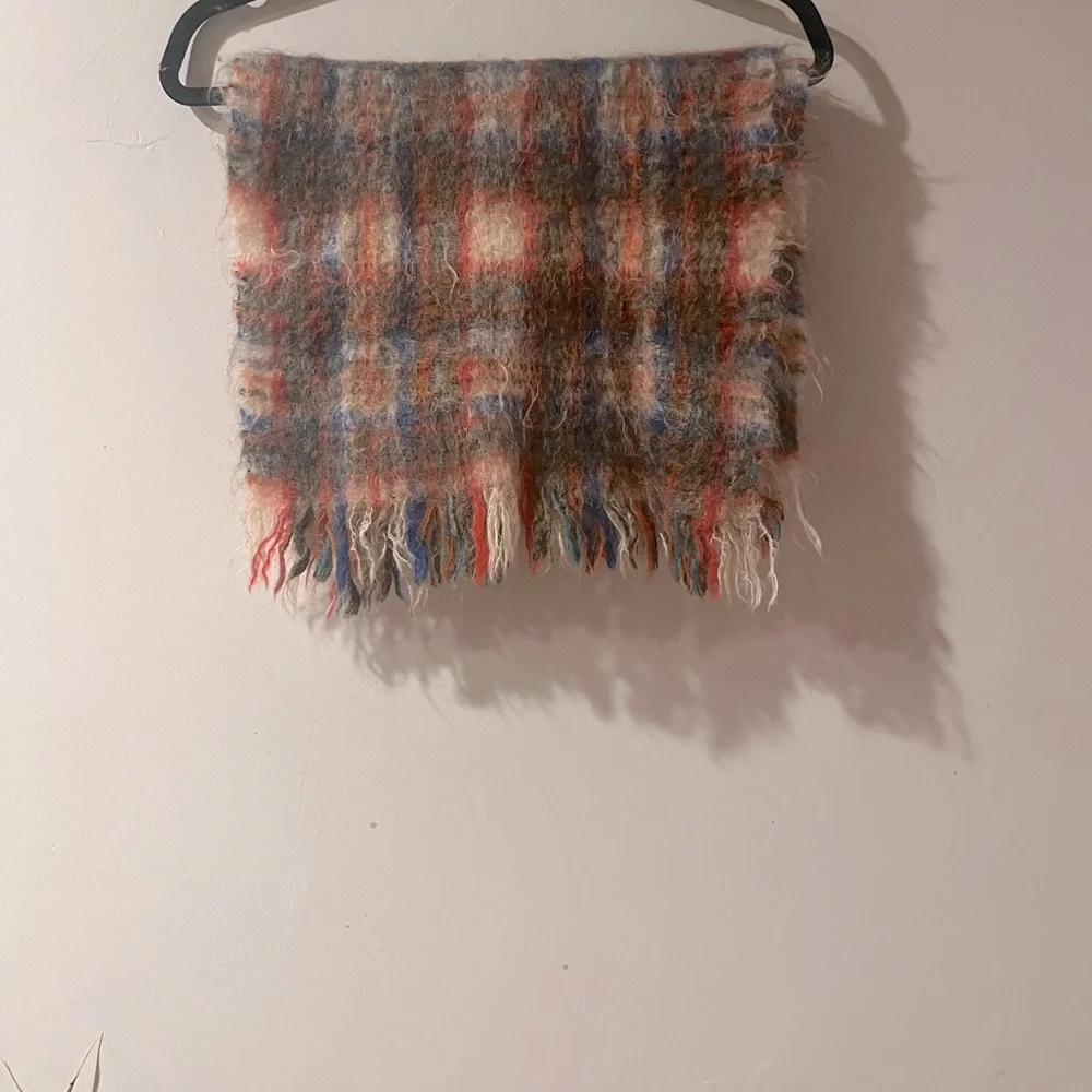 Plaid wool sweater. Super high quality. - Picture 1 of 5